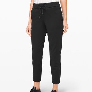 On the Fly 7/8 Pant Size 6: Price Firm